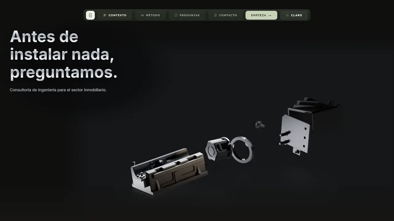 The Mirror Solutions site: a Spanish-language page for an AI agency working with real estate teams.